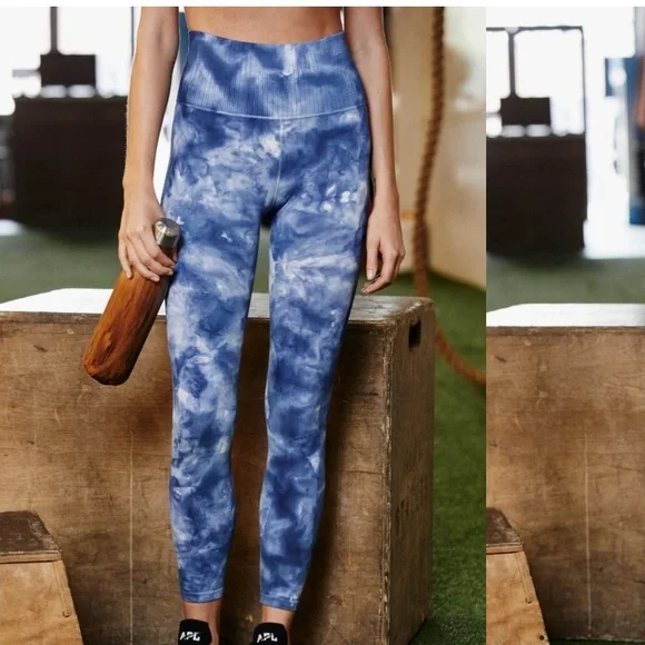 Free People FP Movement Good Karma Blue Tie Dye Leggings NEW - Picture 6 of 11